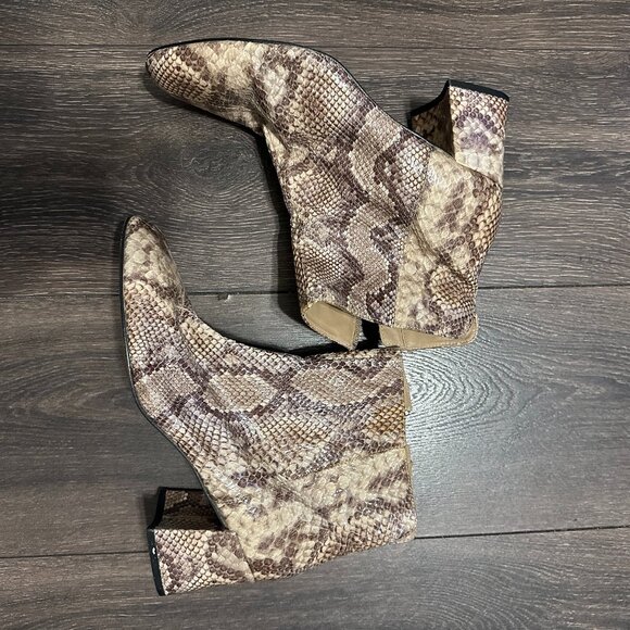 Chinese Laundry Davinna Snake Ankle Boots - Picture 1 of 2